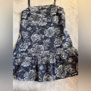 Elegant Floral A-Line Skirt in Black and Gray
